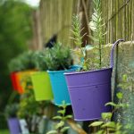 Diseño de jardines en Madrid Jardinea. Como decorar tu jardín con luces y otros accesorios